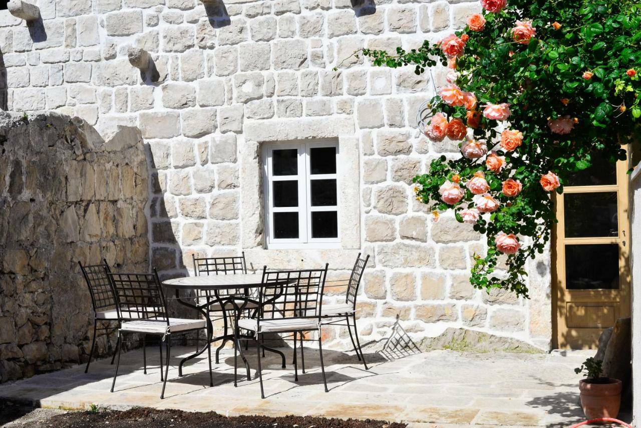 Charming Stone House In Cavtat Old Town Appartement Buitenkant foto