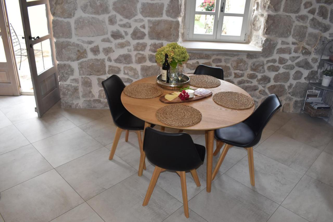 Charming Stone House In Cavtat Old Town Appartement Buitenkant foto
